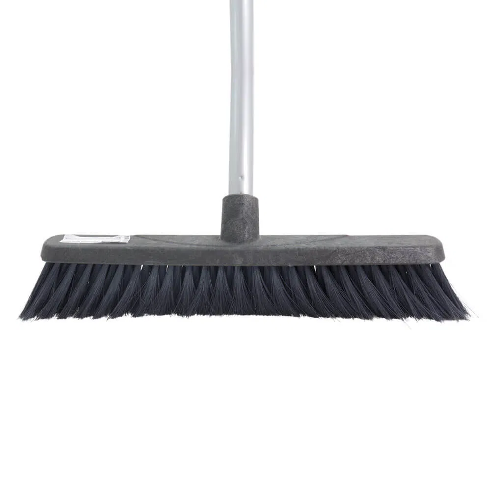 VASSOURA RETA PRETA 40CM 9004 S/CABO